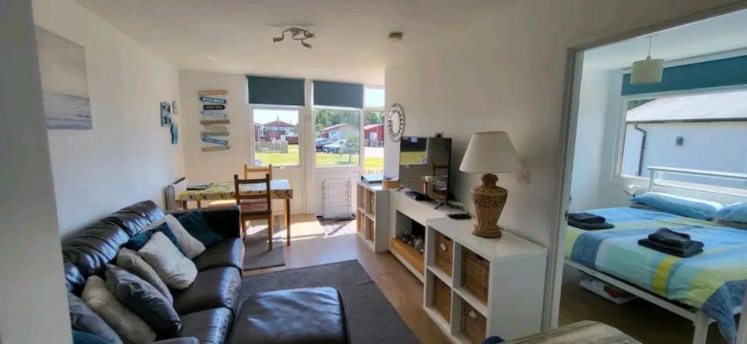 Holiday home The Salty Sea Dog - Dog Friendly And 2 Minutes Walk To The Beautiful, Golden *