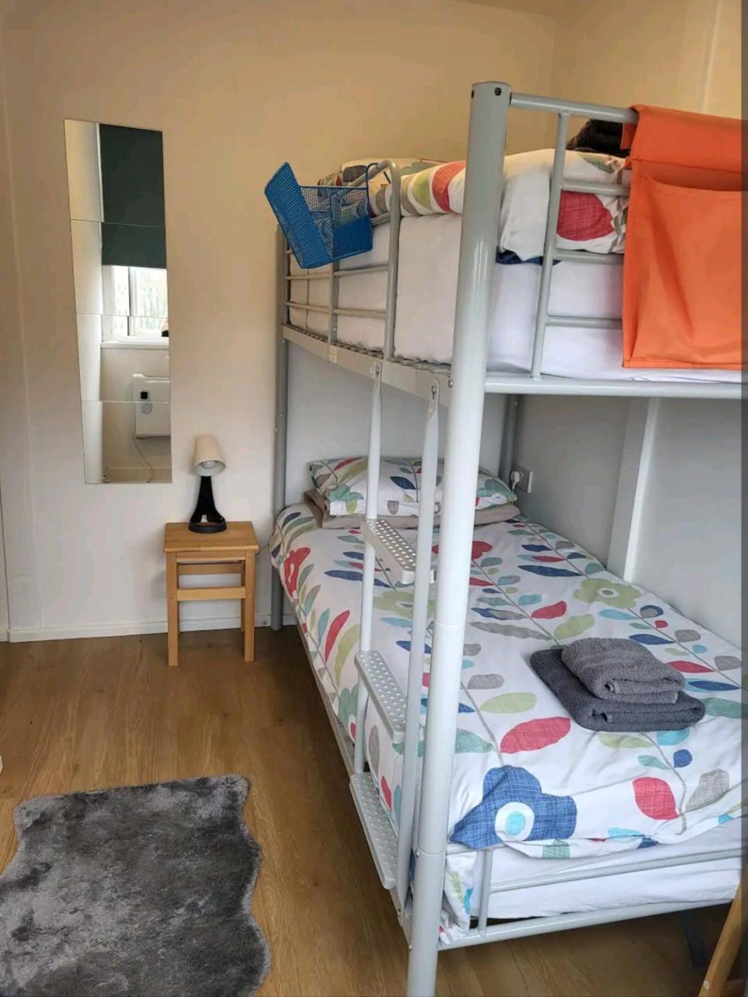 The Salty Sea Dog - Dog Friendly And 2 Minutes Walk To The Beautiful, Golden Holiday home